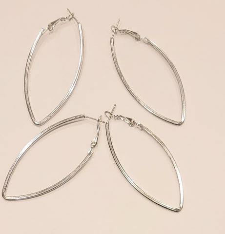 Leaf Earrings. Silver