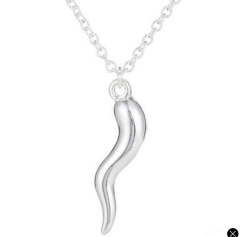 Silver Swerve Necklace